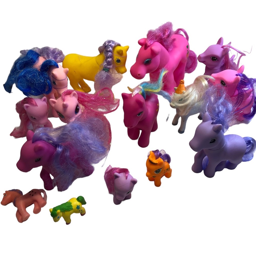 Lot of 15 Ponies horses Unbranded, variety